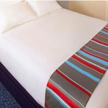 Travelodge Bracknell Exteriér fotografie